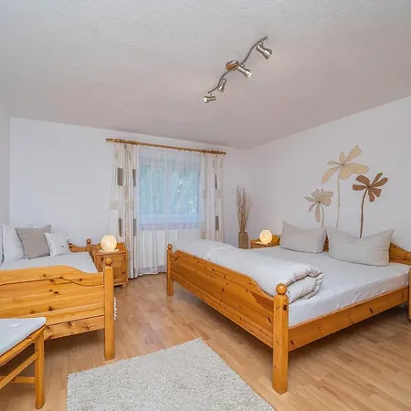 Lisi Apartmán *